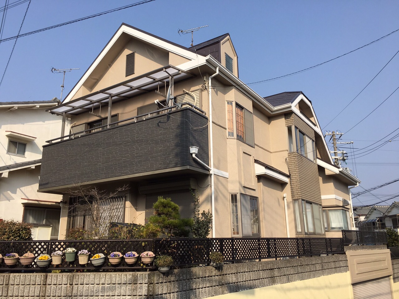 北区のバルコニー解体・新設・防水と外壁・屋根の塗装工事